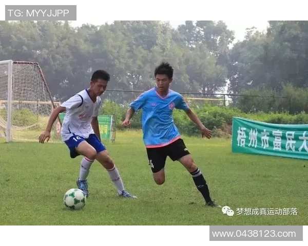 明辉足球：携手共进，打造青少年足球梦想的摇篮与未来之星